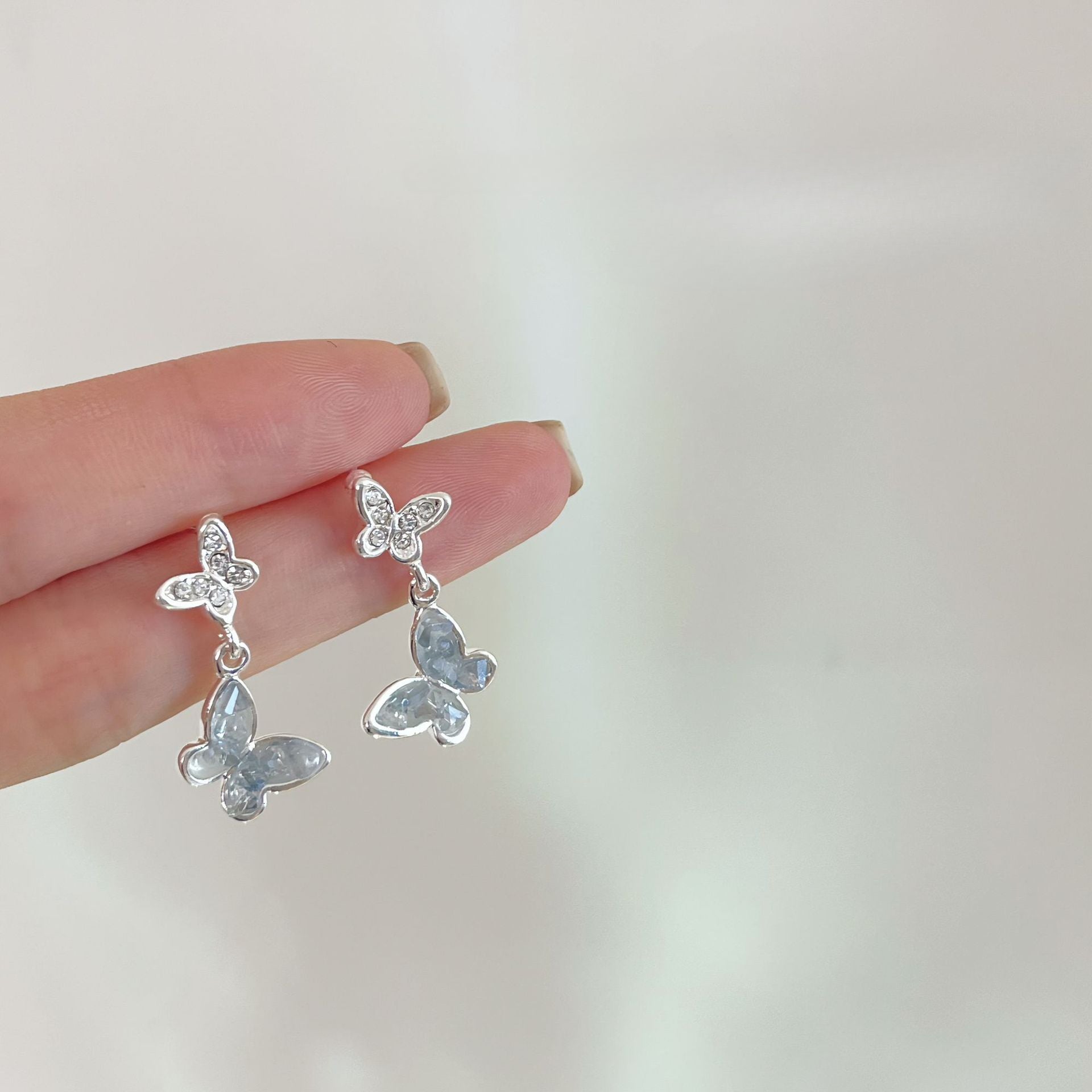 Wholesale 925 Silver Needle Ice Crystal Diamond Stud Earrings